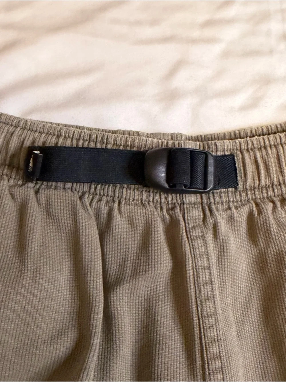Nike ACG Trail Shorts Large Khaki Outdoor Hiking Utility Adjustable‎ Waist Men’s